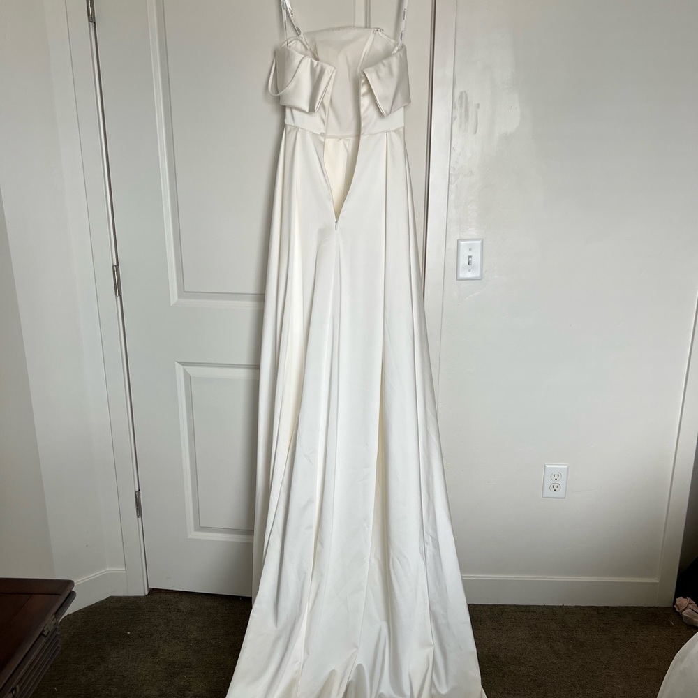 Calla Blanche Lamour Wedding dress - Picture 10 of 13